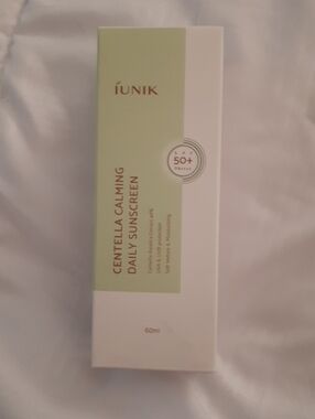 iUnik Centella Calming Daily Sunscreen 60ml NIB